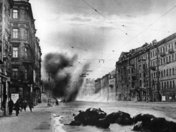 «За блокадной стеной»