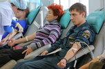 Более 100 сотрудников МЧС сдали кровь для жителей Приморья