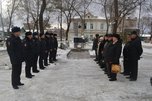 В Уссурийске полицейские и ветераны почтили память погибшего коллеги