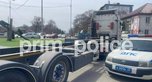 Сотрудники Госавтоинспекции работают на месте ДТП со смертельным исходом в Уссурийске