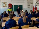 Кадетам Росгвардии в Уссурийске рассказали о правилах безопасного поведения на дороге