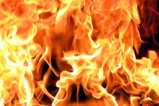 Дачный домик горел в Уссурийске