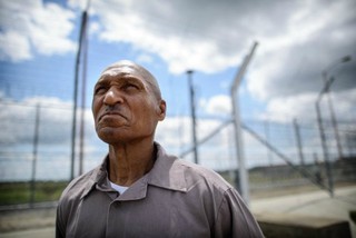 В США ложно обвиненного мужчину освободят спустя 40 лет