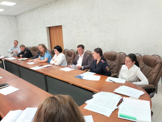 Заседание антинаркотической комиссии провели в администрации УГО