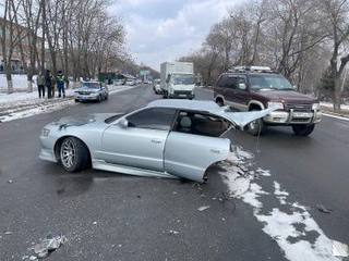 Госавтоинспекция устанавливает обстоятельства ДТП в Уссурийске